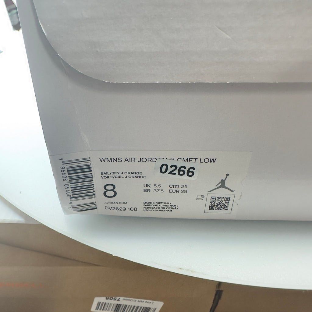 Nike Womens Air Jordan 11 CMFT Low DV2629-108 White Size 8 NIB