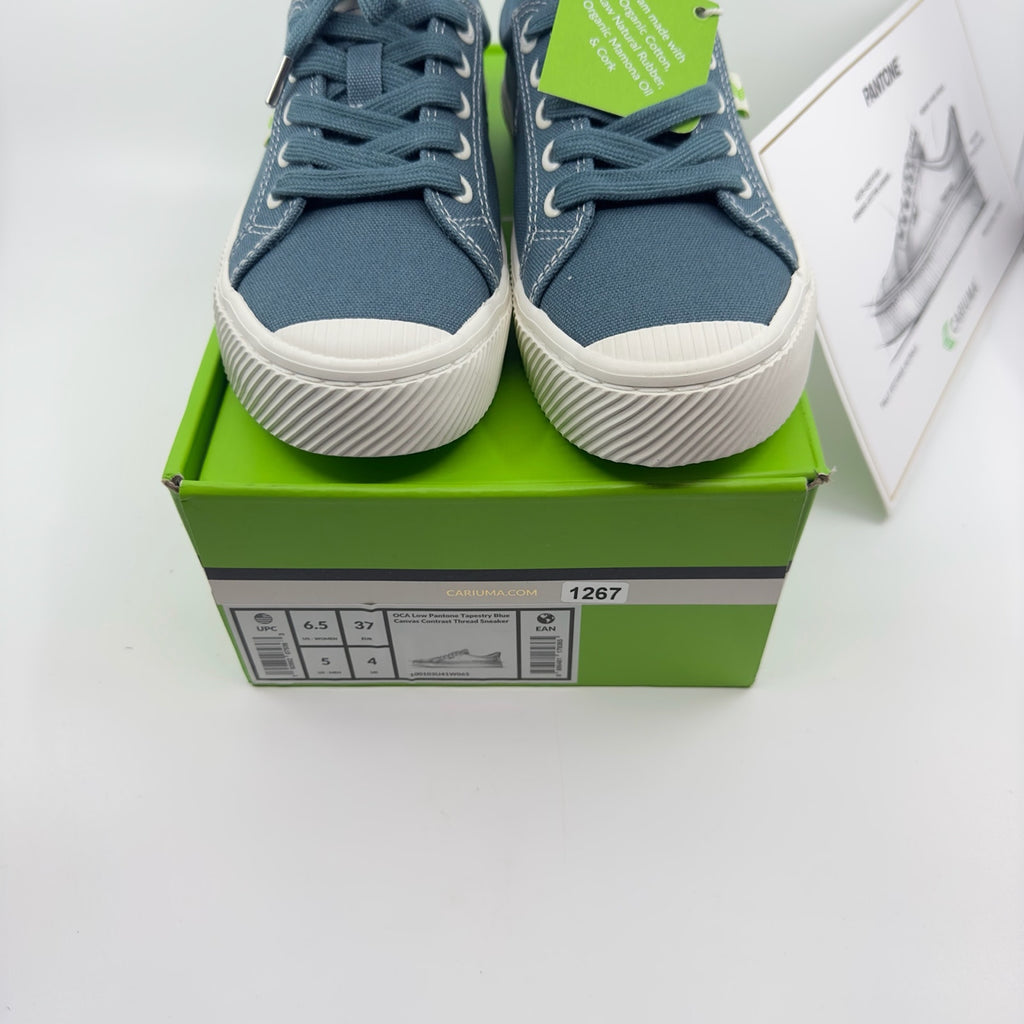 Cariuma Unisex Low Pantone Tapestry Blue Canvas Contrast Thread Sneaker 5/6.5