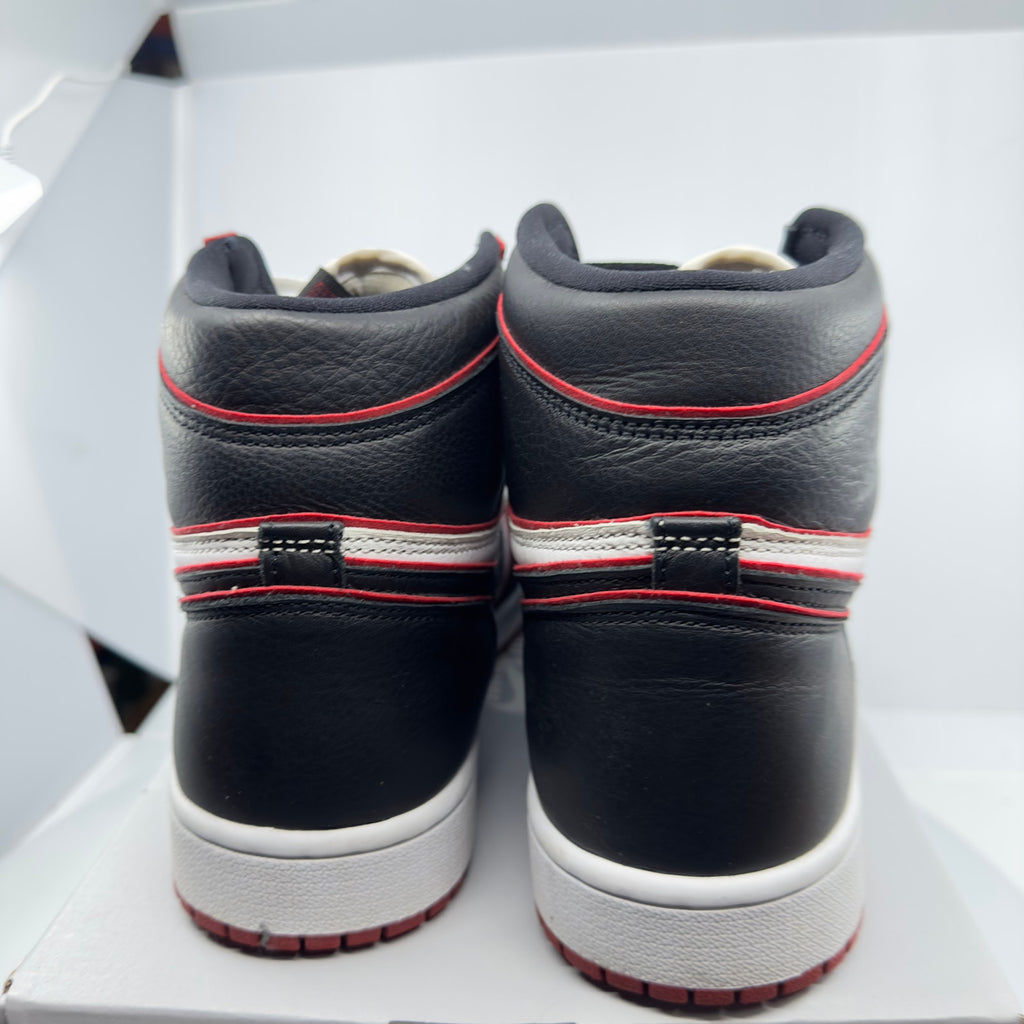 Nike Air Jordan Retro 1 High OG Bloodline Sneaker Shoe 555088-062 Black 10.5