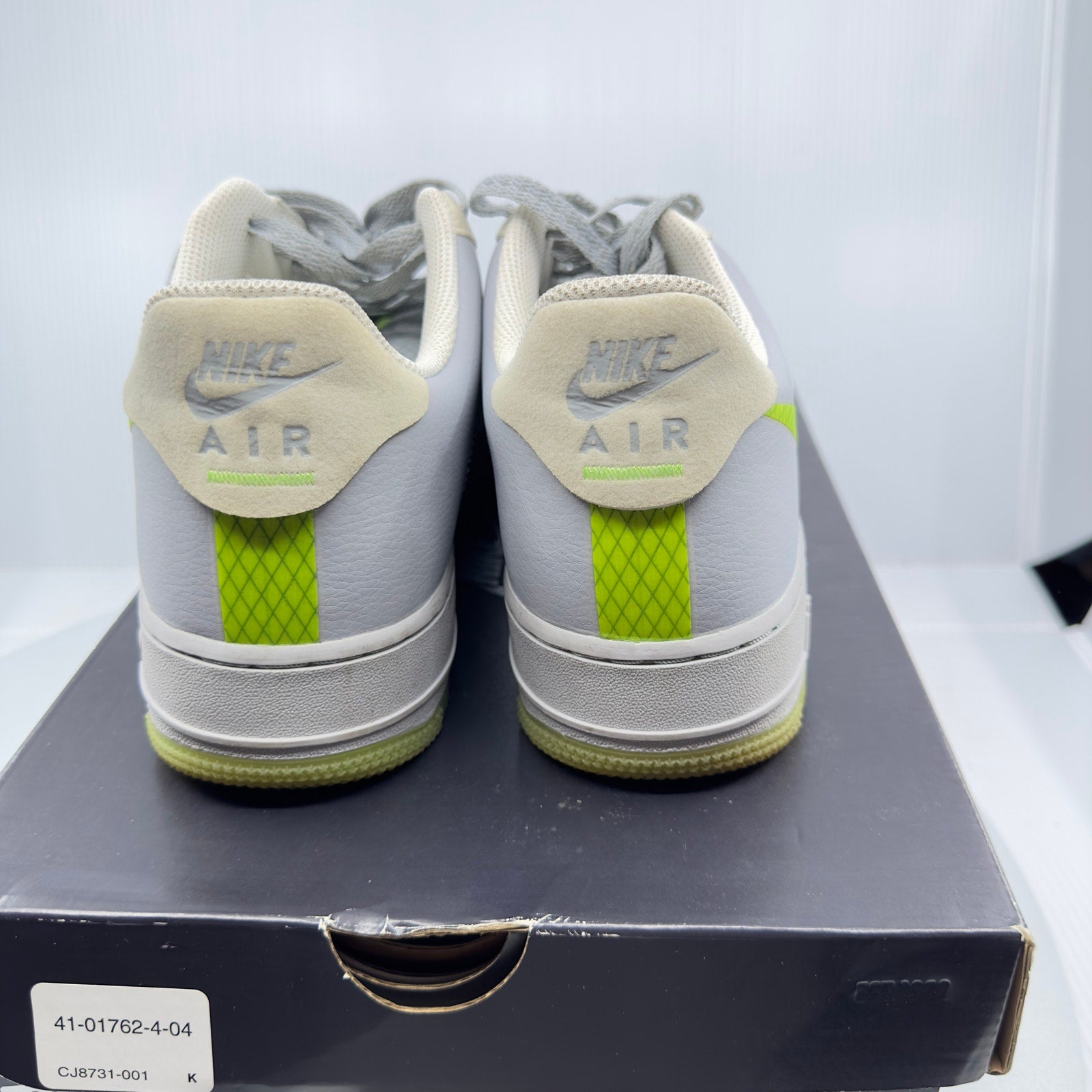 Nike Mens Air Force 1 07 LV8 3 Low Volt Sneakers Gray/Neon Green Size 9 CD0888-002