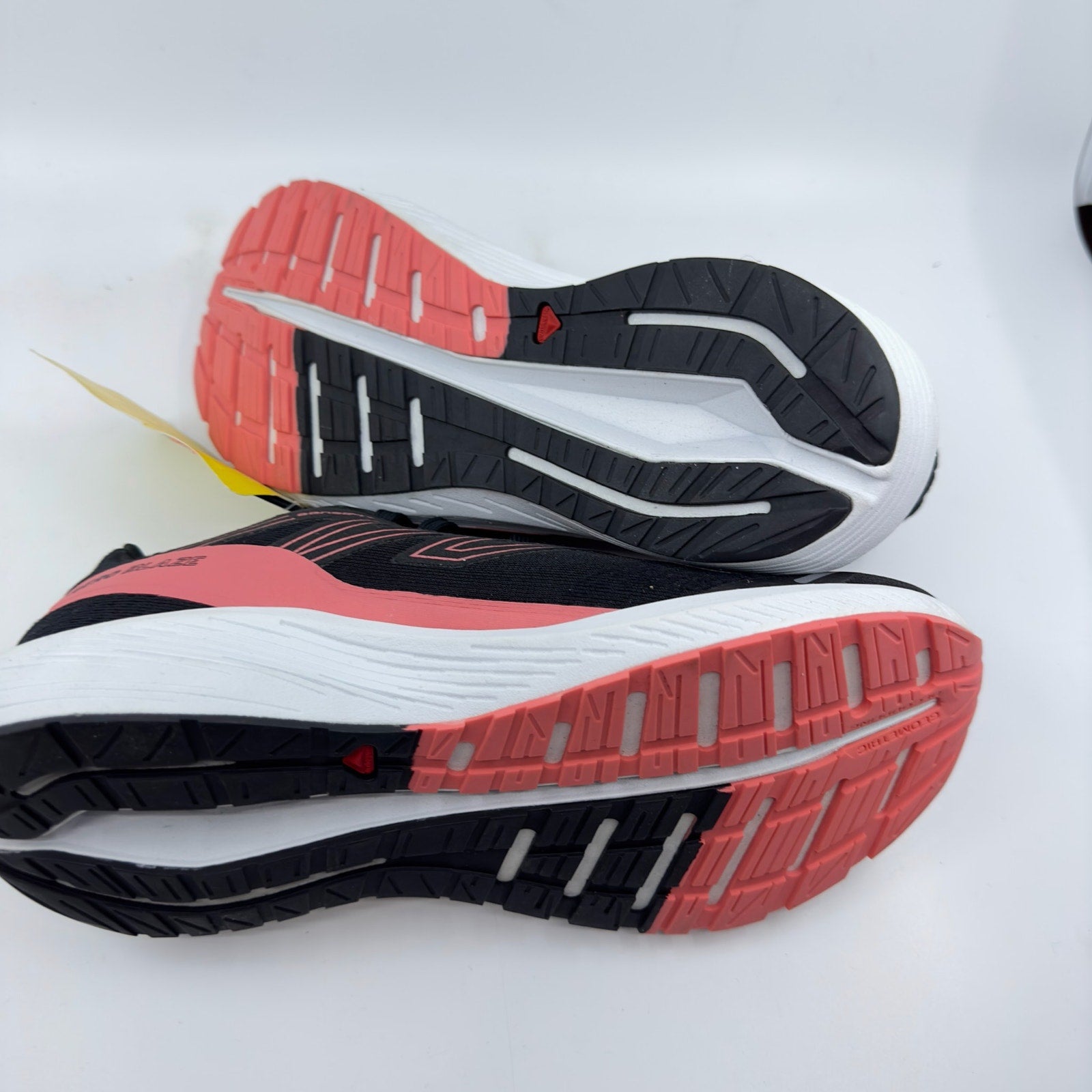 Salomon Aero Blaze Road Running Shoes Black White Tea Rose Size 7 Womens