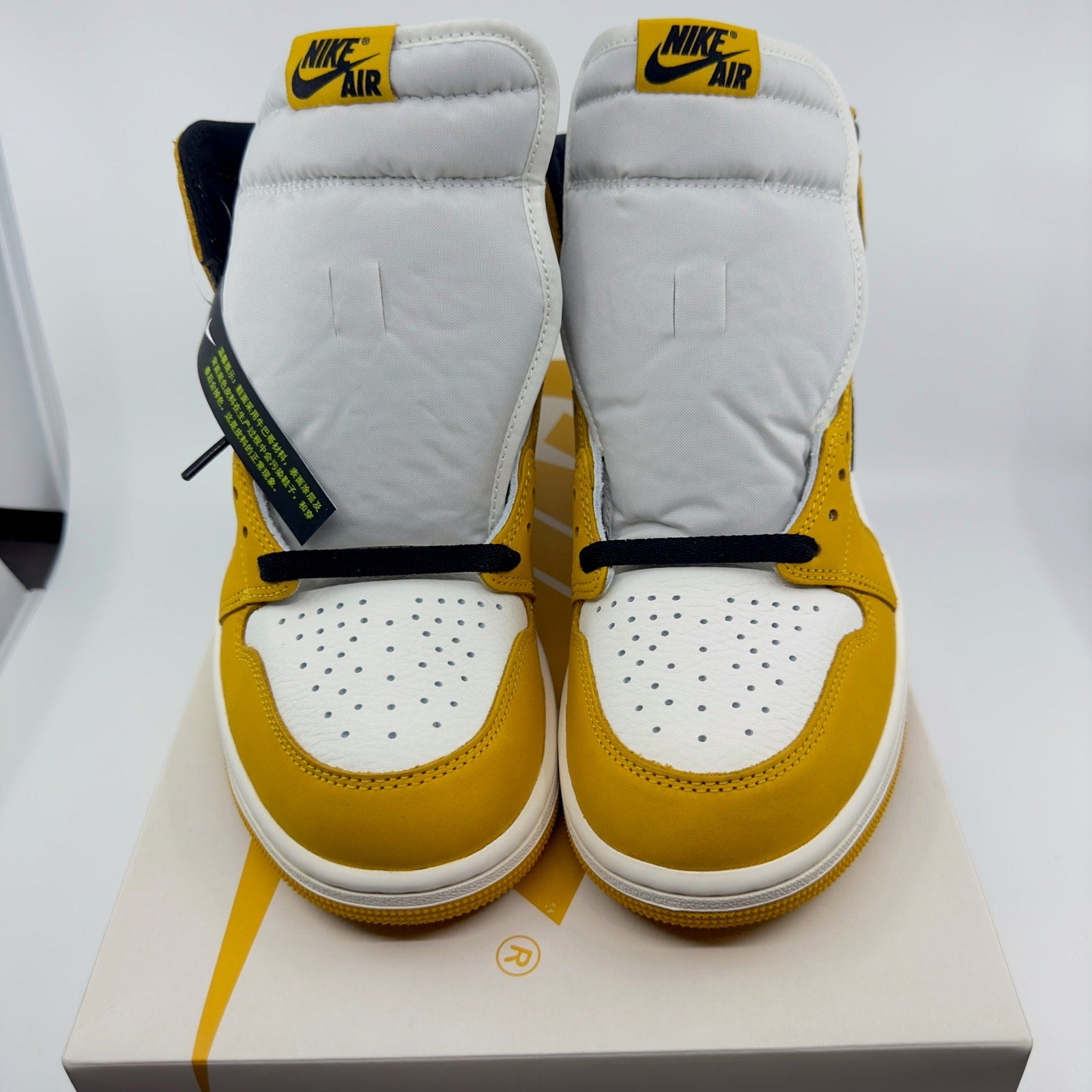 Nike Mens Air Jordan 1 Retro High OG Sneakers DZ5485 701 Yellow Ochre Size 9.5