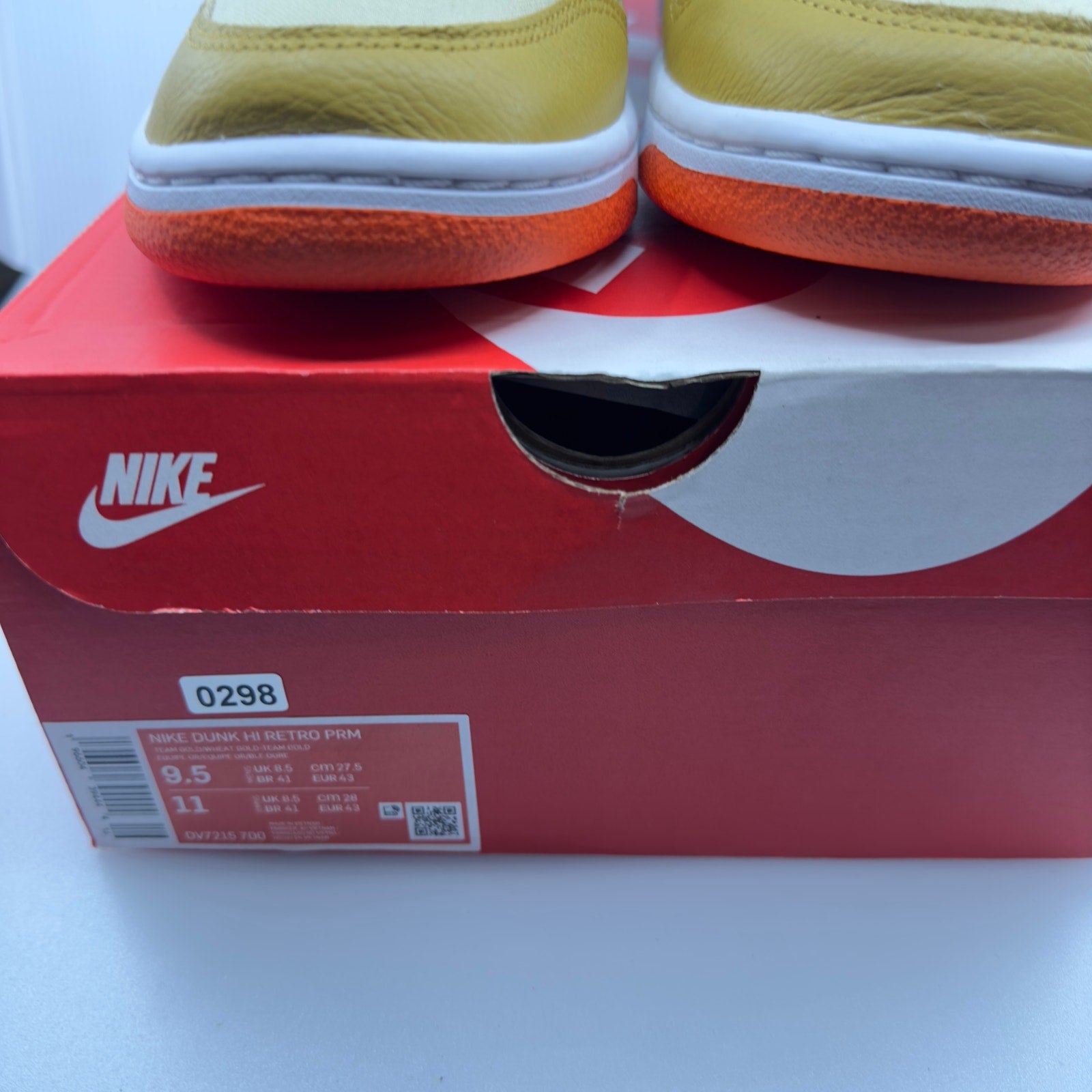 Nike Mens Dunk High Retro PRM Lace Up Sneaker Wheat Gold/Orange 9.5 DV7215-700