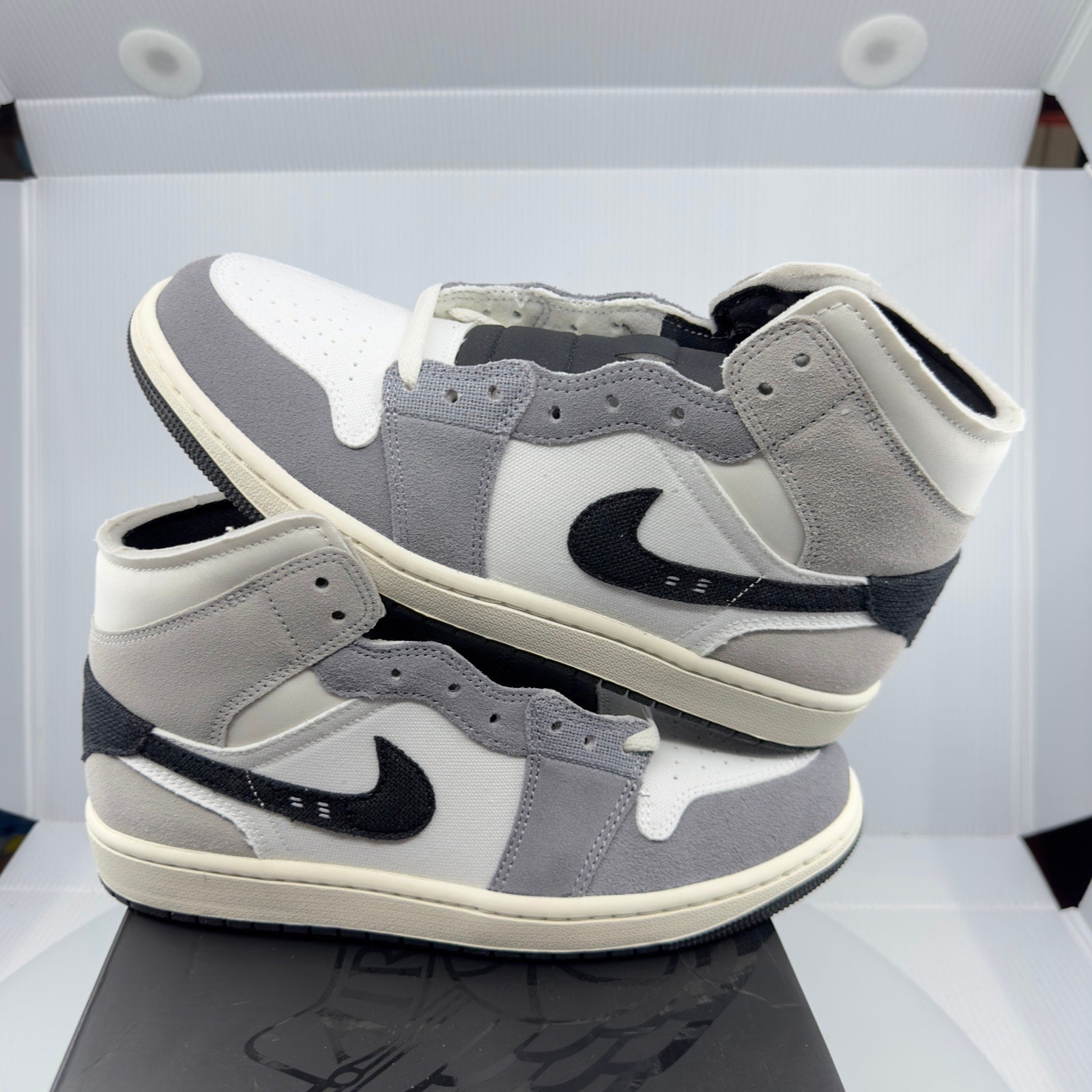Nike Mens Air Jordan 1 Mid SE Craft High Sneakers Cement Gray/Black 9 DZ4136-002
