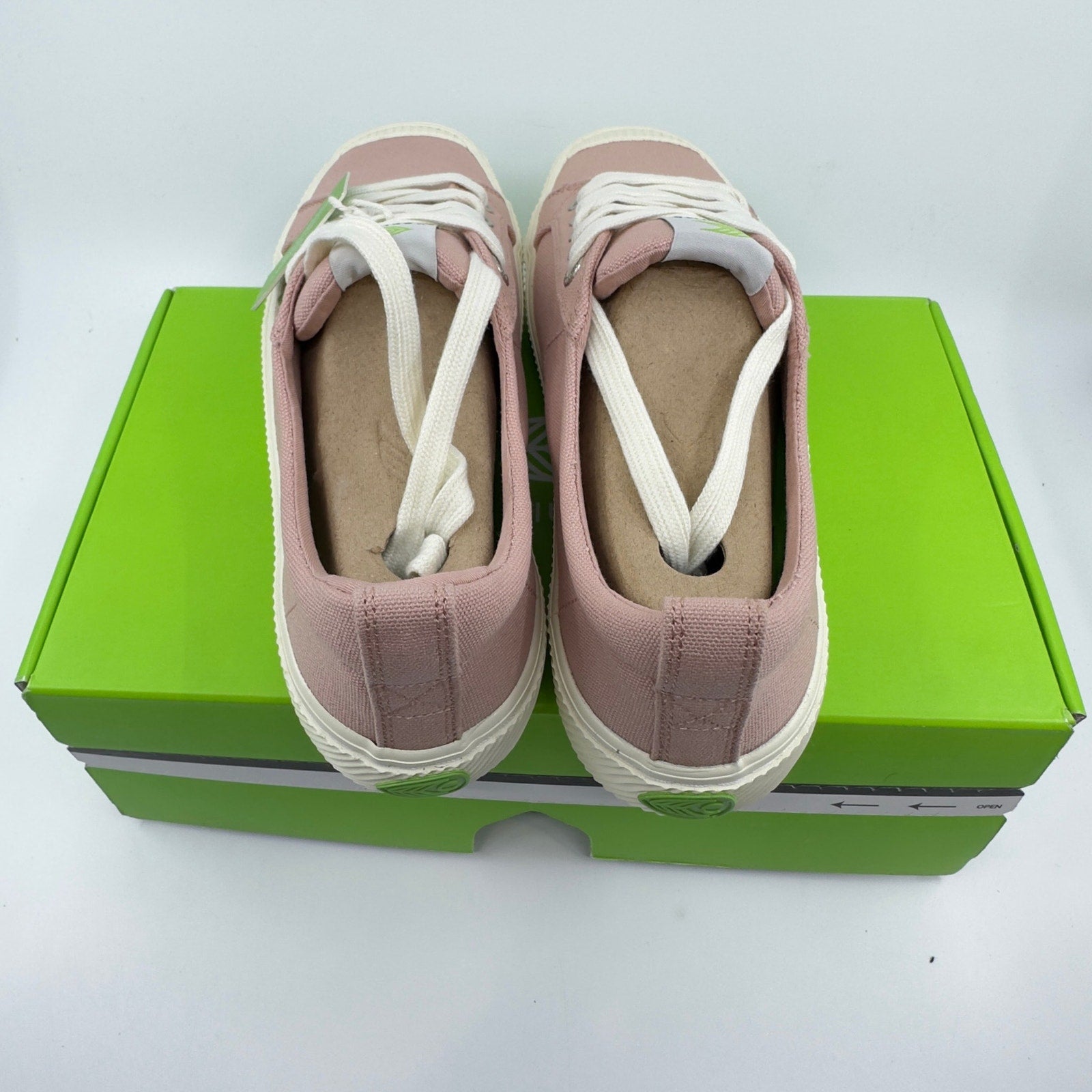 Cariuma Unisex Oca Low Sneaker Casual Shoes Lace-Up Mystic Rose Gold Pink 7/8.5