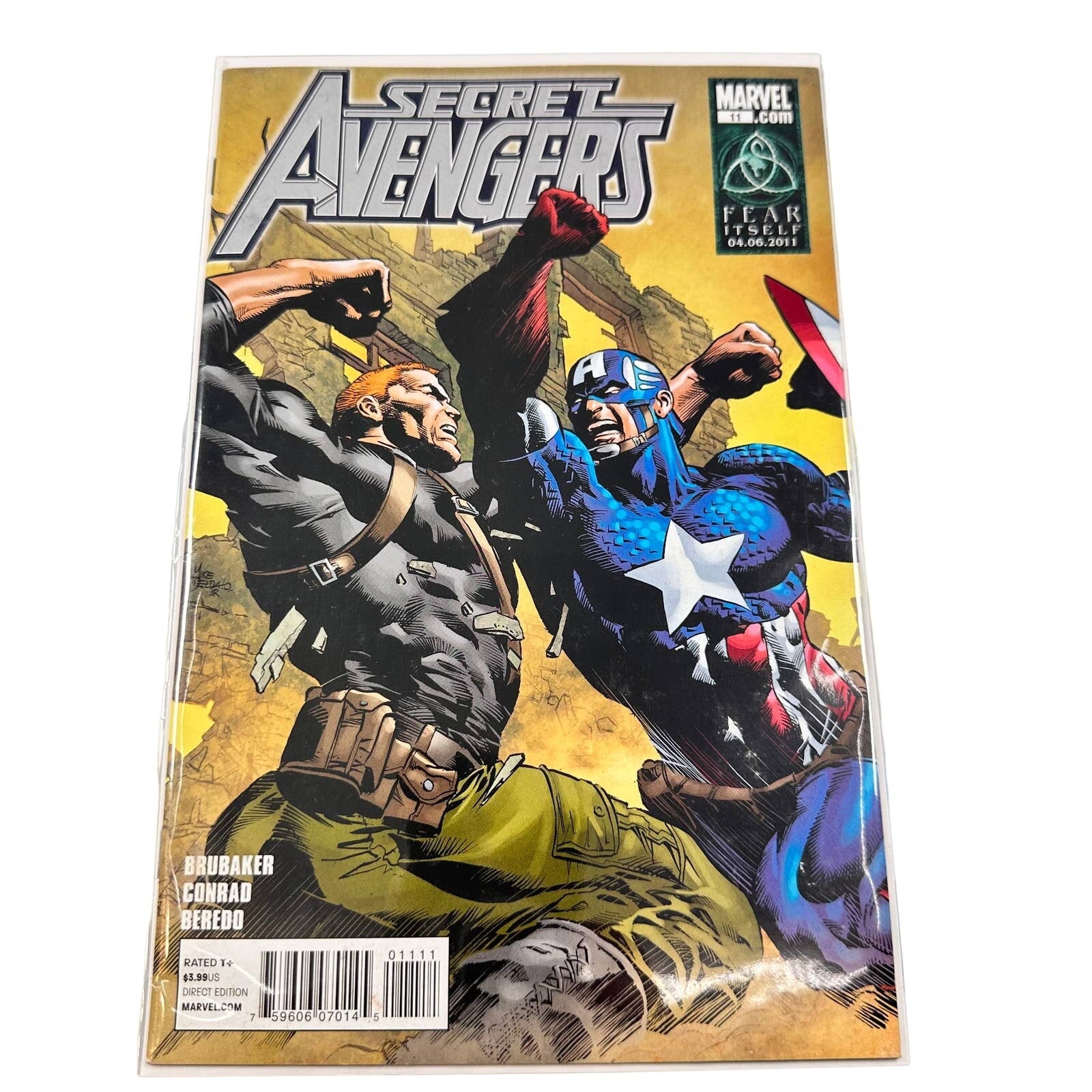 Secret Avengers #11 Ed Brubaker Captain America 2011 Marvel Comics