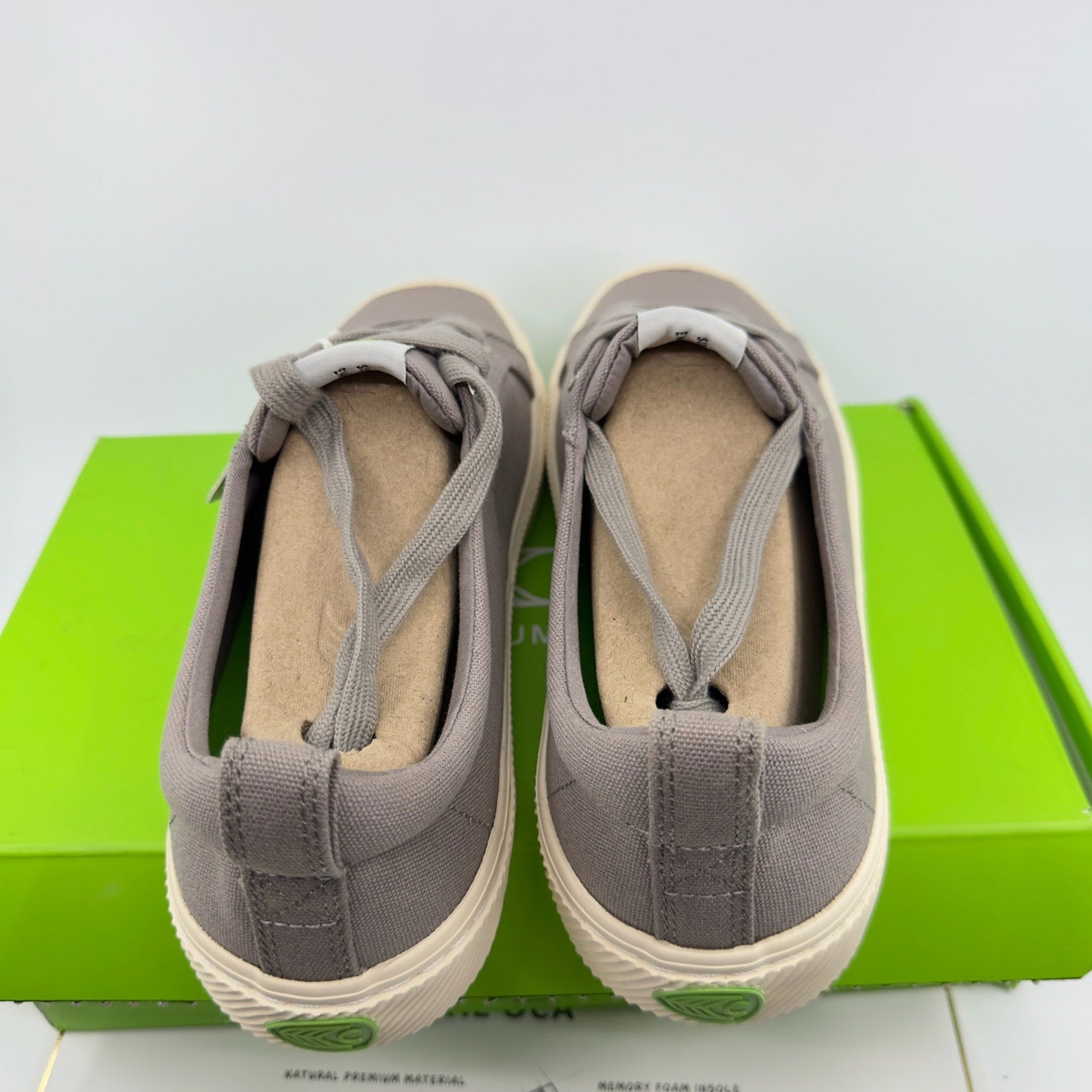 Cariuma Unisex Oca Low Sneaker Casual Shoes Lace-Up Mystic Grey Canvas Sz 9.5/11