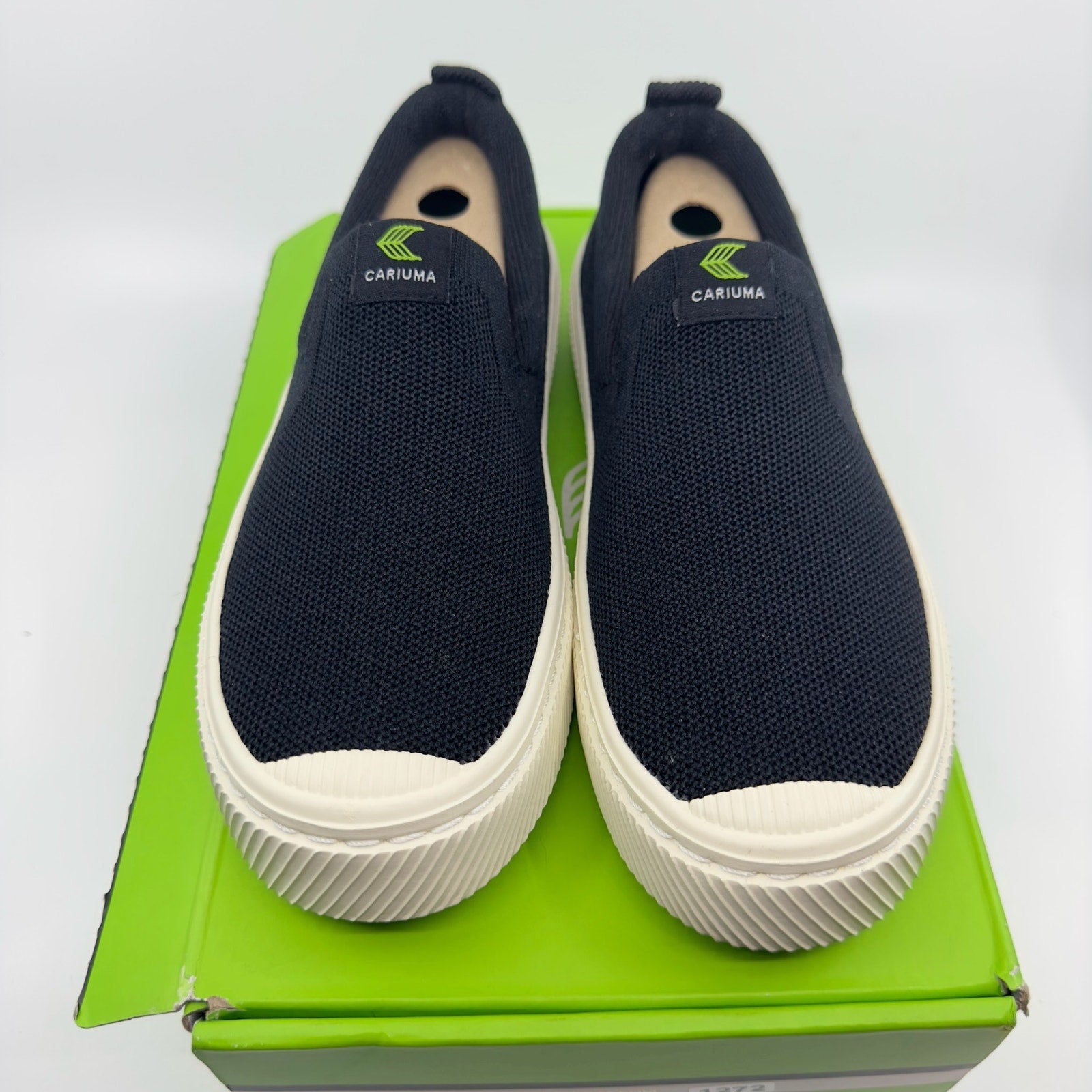 Cariuma Unisex Ibi Slip-On Casual Sneaker Shoes Round Toe Black Knit Size 4/5.5