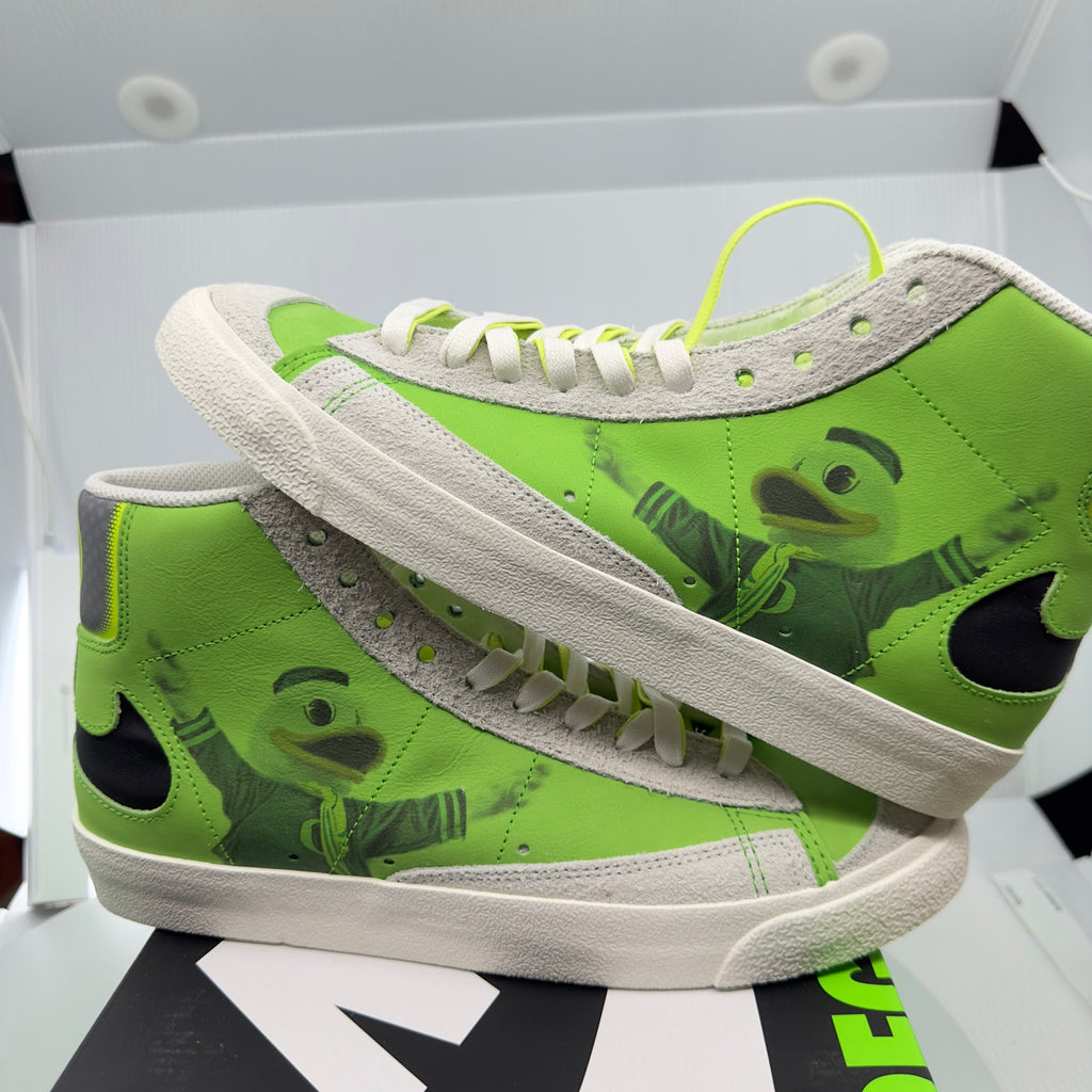 Nike Mens Shoes Dunk Mid 77 Oregon Ducks Limited Edition Sneakers Green Size 10