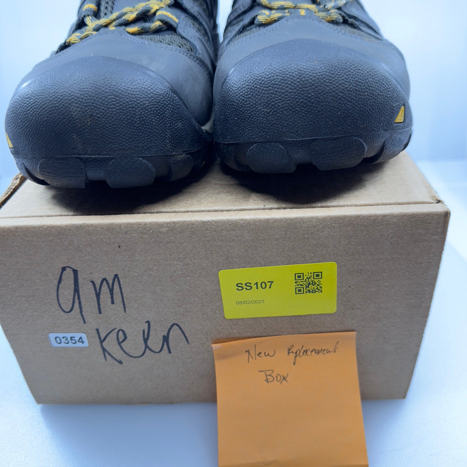 Keen Mens Lansing Mid WP Slip Resistant Steel Toe Work Boots Black 9M 1018079