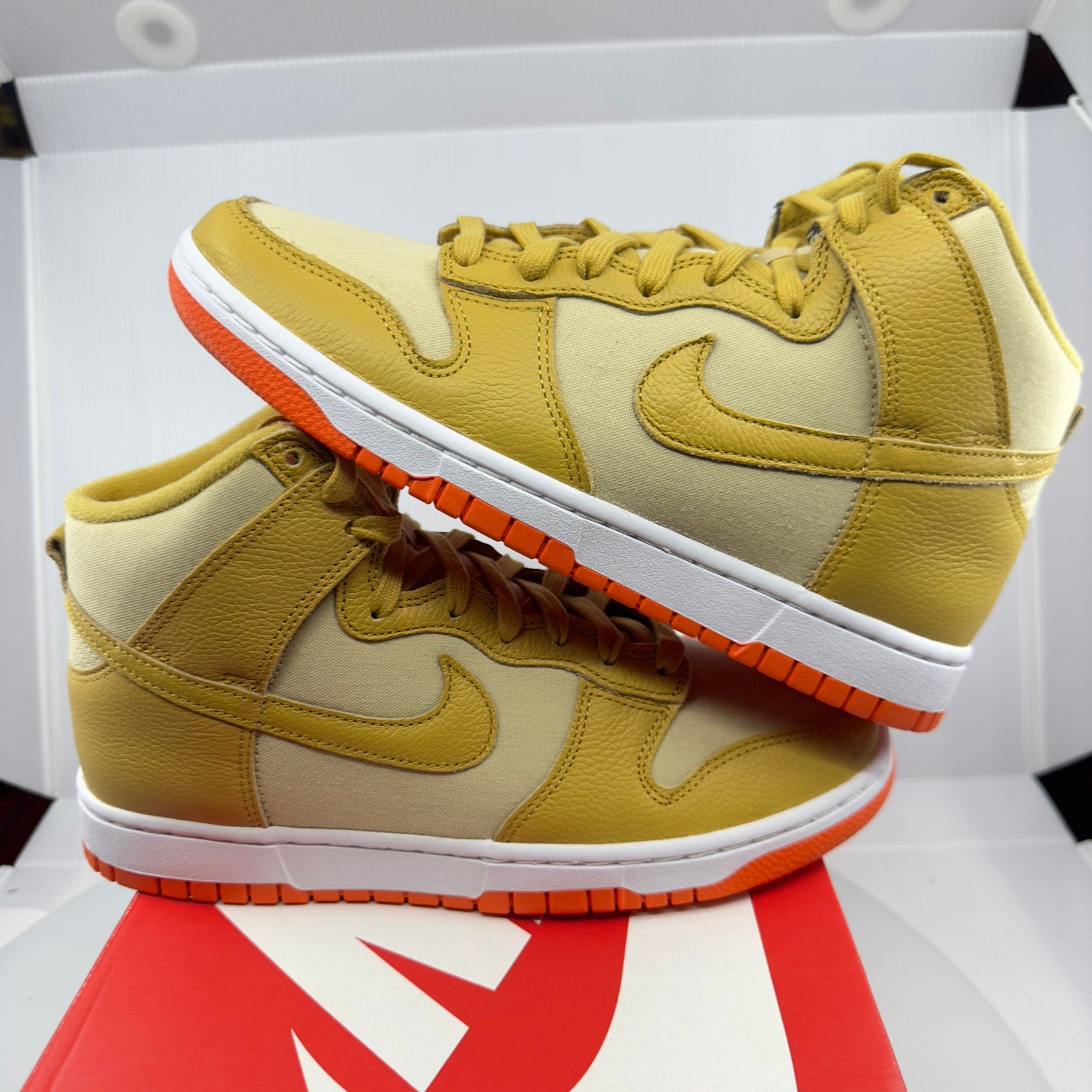 Nike Mens Dunk High Retro PRM Lace Up Sneaker Wheat Gold/Orange 9.5 DV7215-700