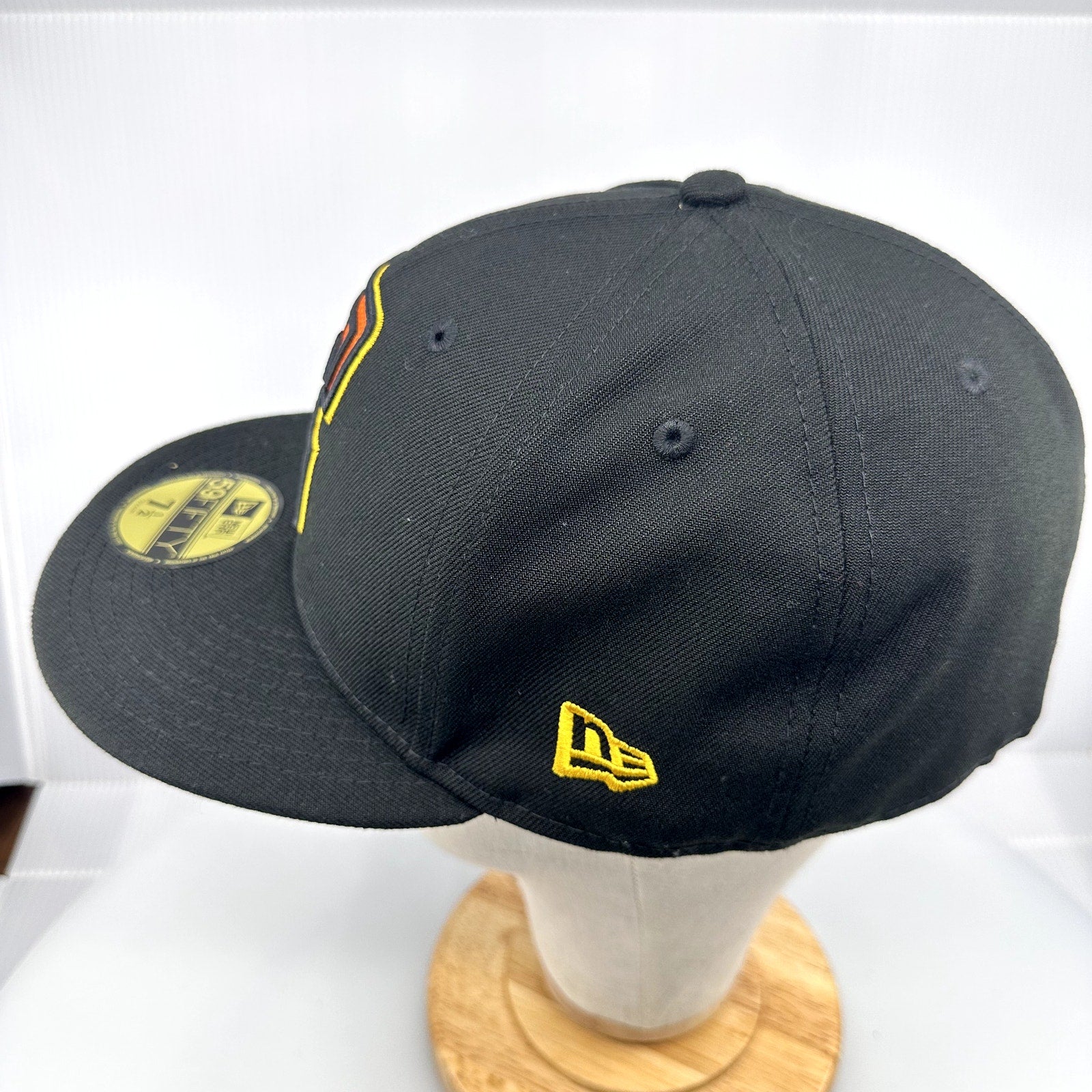 New Era Mens Hat 59Fifty Los Angeles Clippers NBA Fitted Black 7 1/2